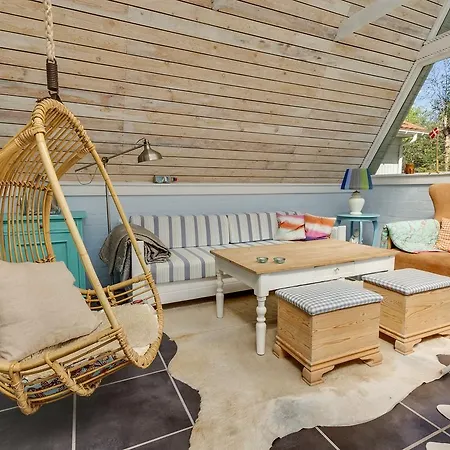 Three-bedroom Holiday In