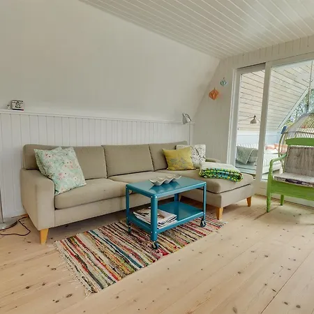 Three-bedroom Holiday In *