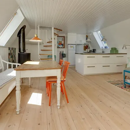 Three-bedroom Holiday In Hals